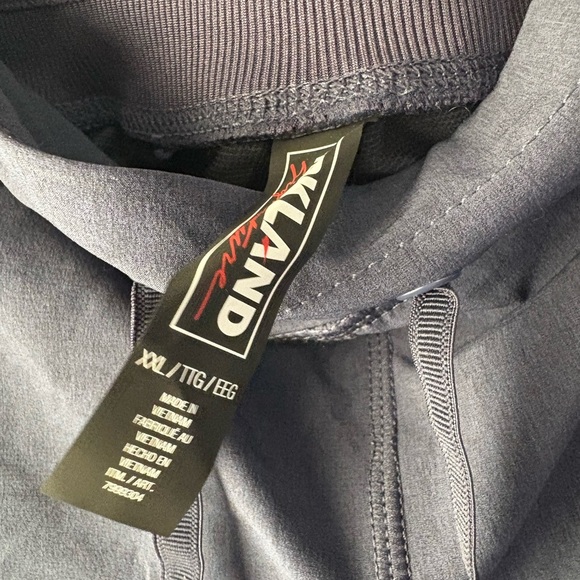 NWT Kirkland size XXL, navy blue capri, drawstring waist, stretchy - Picture 6 of 7